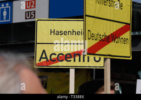 Berlin, Berlin, 6. April 2019, Kundgebung auf dem Alexanderplatz in Berlin gegen "nt-Wahnsinn und Repression". Stockfoto