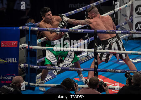 Lewis Ritson vs Deutsche Argentino Benitez. Ritson gewinnt WBA Intercontinental Super-Lightweight Titel über die Punkte 98-92, 98-92, 99-91 am Copper Box Arena. Stockfoto