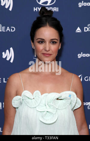 März 28, 2019 - Los Angeles, CA, USA - LOS ANGELES - Mar 28: Melissa Fumero am 30. jährlichen GLAAD Media Awards im Beverly Hilton Hotel am 28. März 2019 in Los Angeles, CA (Credit Bild: © Kay Blake/ZUMA Draht) Stockfoto