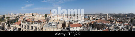 Israel Landschaft Attraktionen. Jerusalem, Blick auf die Altstadt und die Neustadt. Blick von der Spitze des Turms von David. Alte Gebäude, Christian, Jewi Stockfoto