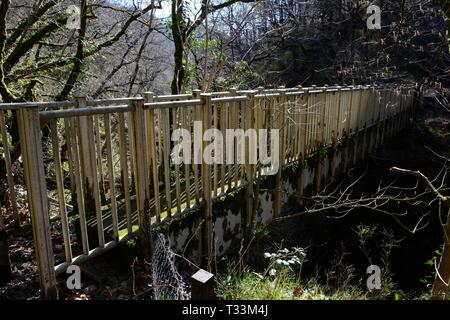 Parsons Brücke sagte eine Abkürzung für den Pfarrer zu Fuß von Llanbadarn Fawr zu Ysbyty Cynfyn Rheidol Gorge Mid Wales Cymru Großbritannien zur Verfügung zu stellen Stockfoto