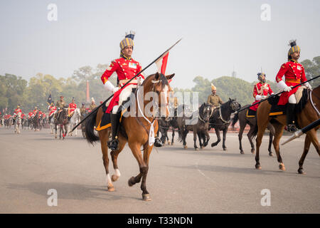 DELHI - Januar 26: Montierte Lancers Praxis für den jährlichen Tag der Republik Parade am 26. Januar 2018 in Neu-Delhi, Indien Stockfoto