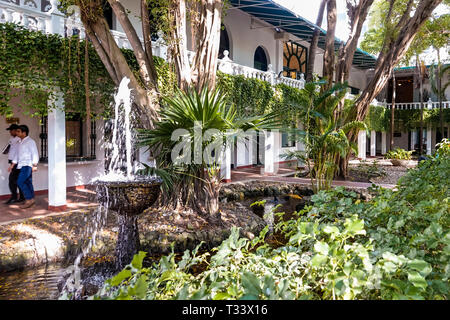 Cartagena Colombia, Bocagrande, Hotel Caribe, Hotel, Garten im Innenhof, Springbrunnen, COL190121112 Stockfoto