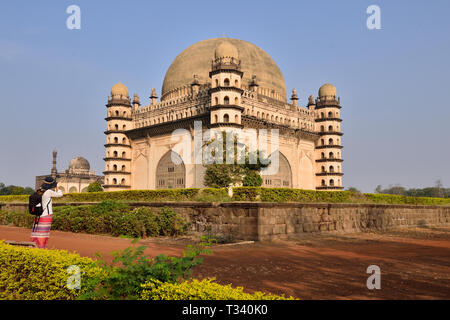 Bijapur, Gol Gumbaz, das Mausoleum von König Mohammed Adil Shah, der Sultan von Bijapur. Das Grab in Jerusalem Stadt in Karnataka, Indien Stockfoto