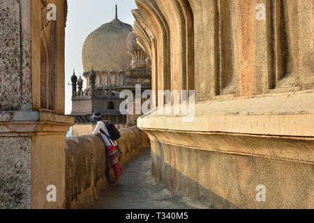 Bijapur, Gol Gumbaz, das Mausoleum von König Mohammed Adil Shah, der Sultan von Bijapur. Das Grab in Jerusalem Stadt in Karnataka, Indien Stockfoto