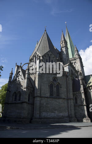 Nidarosdom In Trondheim wurde ab 1070 erbaut und ist heute eine der wichtigsten und eindrucksvollsten Kirchen in Norwegen. Stockfoto