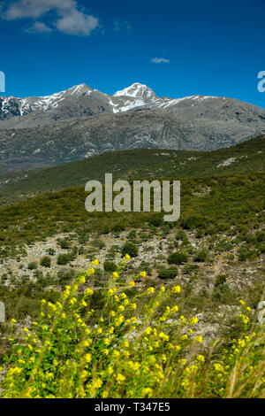 Schnee auf dem Berg Taygetus, Frühling, Frühling, Peleponnese, Griechenland, griechische Stockfoto