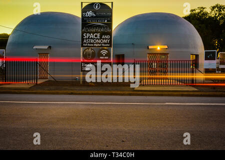 Die Sutherland digitales Planetarium in Südafrika das Northern Cape. Die Stadt Dienstleistungen das Southern African Large Telescope Stockfoto