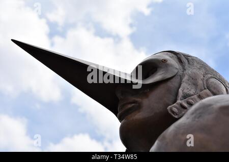 Ankara, Türkei. 6 Apr, 2019. Einen Überblick über die Rekonstruktion des "Skulptur Ausstellung von mexikanischen Bildhauer und Maler Jorge Marin. Credit: Altan Gochre/ZUMA Draht/Alamy leben Nachrichten Stockfoto