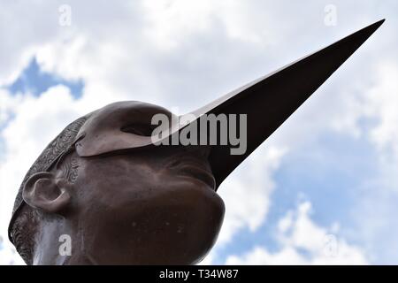 Ankara, Türkei. 6 Apr, 2019. Einen Überblick über die Rekonstruktion des "Skulptur Ausstellung von mexikanischen Bildhauer und Maler Jorge Marin. Credit: Altan Gochre/ZUMA Draht/Alamy leben Nachrichten Stockfoto