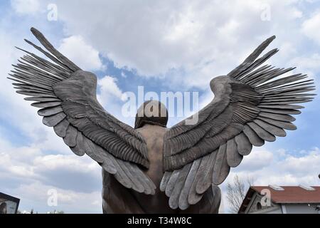 Ankara, Türkei. 6 Apr, 2019. Einen Überblick über die Rekonstruktion des "Skulptur Ausstellung von mexikanischen Bildhauer und Maler Jorge Marin. Credit: Altan Gochre/ZUMA Draht/Alamy leben Nachrichten Stockfoto