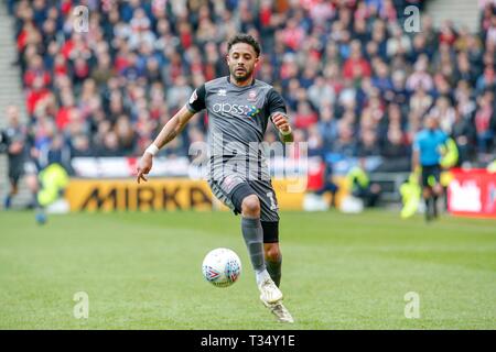 Milton Keynes, UK. 6 Apr, 2019. Milton Keynes, UK. 6 Apr, 2019 in Lincoln City Bruno Andrade während der ersten Hälfte des Himmels Wette Liga 2 Übereinstimmung zwischen MK Dons und Lincoln City bei Stadion MK, Milton Keynes am Samstag, den 6. April 2019. (Credit: John cripps | MI Nachrichten) nur die redaktionelle Nutzung, eine Lizenz für die gewerbliche Nutzung erforderlich. Keine Verwendung in Wetten, Spiele oder einer einzelnen Verein/Liga/player Publikationen. Foto darf nur für Zeitung und/oder Zeitschrift redaktionelle Zwecke verwendet werden. Credit: MI Nachrichten & Sport/Alamy leben Nachrichten Stockfoto