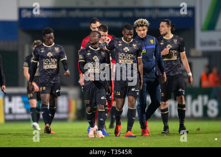 Westerlo, Belgien. 06 Apr, 2019. Team sucht während der Jupiler Pro League spielen niedergeschlagen - Weg 2 Gruppe A Match (Tag 3) zwischen Westerlo und STVV am April 6th, 2019 in Westerlo, Belgien. Credit: Pro Schüsse/Alamy leben Nachrichten Stockfoto