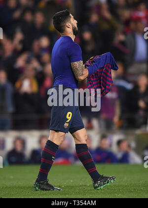 Barcelona, Spanien. 06 Apr, 2019. LaLiga 2018 / 2019 Datum 31. Barcelona-Atletico de Madrid. Luis Suarez vom FC Barcelona feiert sein Ziel (1-0) während des Spiels Barcelona-Atletico de Madrid Credit: Pro Schüsse/Alamy leben Nachrichten Stockfoto