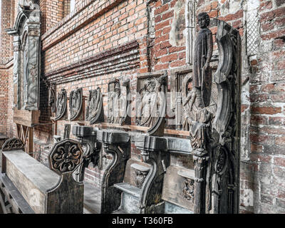 MALBORK, Polen - 15 AUGUST, 2013: Reliefs des Propheten in der Kirche des Deutschen Ordens Malbork, Polen. Die Marienburg ist der größte gemauerte Festung Stockfoto