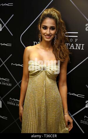 Noida, Indien. 06 Apr, 2019. Bollywood Schauspielerin Disha Patani während der Produkteinführung der M.A.C tätig Kosmetik exklusive Make-up Kollektion. Credit: Jyoti Kapoor/Pacific Press/Alamy leben Nachrichten Stockfoto