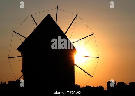 Mühle Silhouette Sonnenuntergang Nessebar Bulgarien Stockfoto