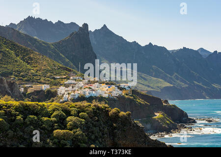 Spektakulärer Meerblick vom Roque de las Bodegas. Stockfoto