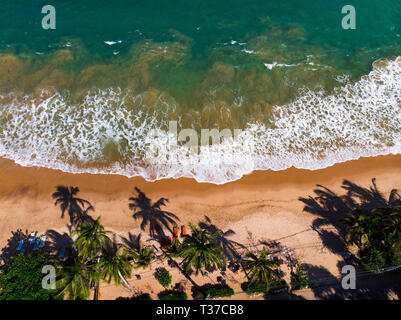 Tangalle tropischen Strand im Süden von Sri Lanka Luftaufnahme Stockfoto