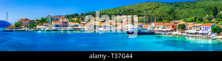 Beeindruckend das Dorf Fiskardo, Kefalonia, Griechenland. Stockfoto