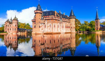 Sehenswürdigkeiten der Niederlande, elegante De Haar Schloss. Stockfoto