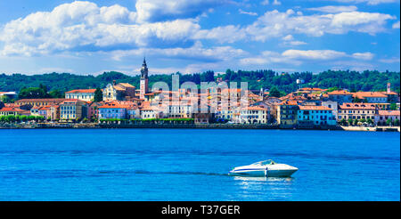 Schöne Arona Dorf, Lago Maggiore, Italien. Stockfoto