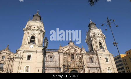 LIMA, PERU - Juni, 12, 2016: in der Nähe der Kathedrale von Lima in Peru Stockfoto