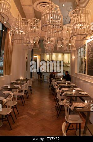 Seattle, Washington - 2019-02-24 - Speisesaal des Restaurant du Boeuf in Capitol Hill entfernt Stockfoto