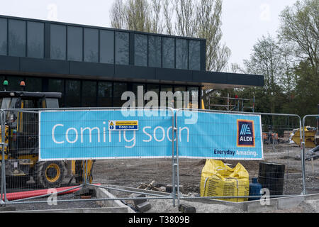 Bau eines neuen Aldi Supermarkt am Stadtrand von Stadtzentrum von Chester, Cheshire, Großbritannien Stockfoto