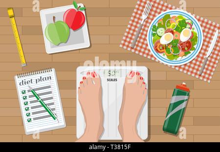 Schreibtisch aus Holz mit Platte Salat, Frau, Füße auf Skalen, Zoll roulette, Hinweis mit Diätplan und Pen, Sport Trinkflasche, Äpfel. abnehmen, diät, hea Stock Vektor