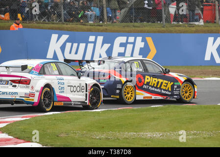 Longfield, UK. 07 Apr, 2019. Andrew Jordan in der BMW Pirtek Racing BMW 330 i m Sport auf seiner Weise zum Gewinnen Runde 2 der British Touring Car Championship in Brands Hatch, Longfield, England am 7. April 2019. Foto von Ken Funken. Nur die redaktionelle Nutzung, eine Lizenz für die gewerbliche Nutzung erforderlich. Keine Verwendung in Wetten, Spiele oder einer einzelnen Verein/Liga/player Publikationen. Credit: UK Sport Pics Ltd/Alamy leben Nachrichten Stockfoto