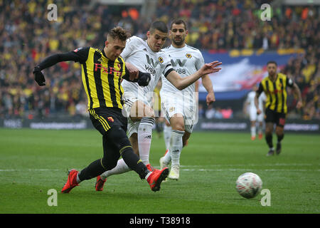 London, Großbritannien. 07 Apr, 2019. Gerard Deulofeu von Watford zählt seine Seiten 3. Ziel während der FA Cup Semi Final Match zwischen Watford und Wolverhampton Wanderers im Wembley Stadium am 7. April 2019 in London, England. Nur die redaktionelle Nutzung, eine Lizenz für die gewerbliche Nutzung erforderlich. Keine Verwendung in Wetten, Spiele oder einer einzelnen Verein/Liga/player Veröffentlichung. (Foto von Paul Chesterton/phcimages.com)Editorial verwenden Sie nur, eine Lizenz für die gewerbliche Nutzung erforderlich. Keine Verwendung in Wetten, Spiele oder einer einzelnen Verein/Liga/player Veröffentlichung. Nur die redaktionelle Nutzung, eine Lizenz für die gewerbliche Nutzung erforderlich. Keine Verwendung in Wetten, Spielen oder Singen Stockfoto