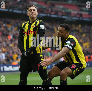 London, Großbritannien. 07 Apr, 2019. Gerard Deulofeu von Watford feiert seine Seiten 3. Ziel zählen während der FA Cup Semi Final Match zwischen Watford und Wolverhampton Wanderers im Wembley Stadium am 7. April 2019 in London, England. Nur die redaktionelle Nutzung, eine Lizenz für die gewerbliche Nutzung erforderlich. Keine Verwendung in Wetten, Spiele oder einer einzelnen Verein/Liga/player Veröffentlichung. (Foto von Paul Chesterton/phcimages.com)Editorial verwenden Sie nur, eine Lizenz für die gewerbliche Nutzung erforderlich. Keine Verwendung in Wetten, Spiele oder einer einzelnen Verein/Liga/player Veröffentlichung. Nur die redaktionelle Nutzung, eine Lizenz für die gewerbliche Nutzung erforderlich. Keine Verwendung in Wetten, gam Stockfoto