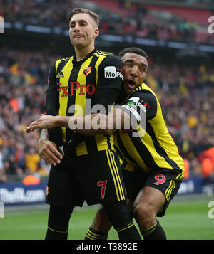 London, Großbritannien. 07 Apr, 2019. Gerard Deulofeu von Watford feiert seine Seiten 3. Ziel zählen während der FA Cup Semi Final Match zwischen Watford und Wolverhampton Wanderers im Wembley Stadium am 7. April 2019 in London, England. Nur die redaktionelle Nutzung, eine Lizenz für die gewerbliche Nutzung erforderlich. Keine Verwendung in Wetten, Spiele oder einer einzelnen Verein/Liga/player Veröffentlichung. (Foto von Paul Chesterton/phcimages.com)Editorial verwenden Sie nur, eine Lizenz für die gewerbliche Nutzung erforderlich. Keine Verwendung in Wetten, Spiele oder einer einzelnen Verein/Liga/player Veröffentlichung. Nur die redaktionelle Nutzung, eine Lizenz für die gewerbliche Nutzung erforderlich. Keine Verwendung in Wetten, gam Stockfoto