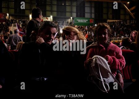 Athen, Griechenland. 6 Apr, 2019. Minister der Finanzen, Euklid Tsakalotos und Gouverneur von Attika, Rena Dourou, während der Panhellenischen Konferenz der SYRIZA politische Partei davon aus, Athen gesehen. Credit: Giorgos Zachos/SOPA Images/ZUMA Draht/Alamy leben Nachrichten Stockfoto