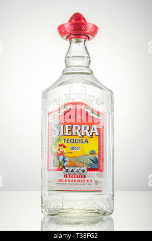 Sierra Tequila auf Farbübergang Hintergrund Stockfoto