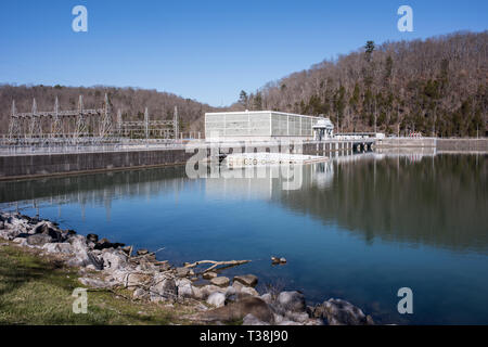 Das Melton Hill Damm wurde von TVA gebaut, um die Region zu Service. Es ist ein populärer Freizeit Website, aber es gibt die anhaltende Besorgnis über Verschmutzung. Stockfoto