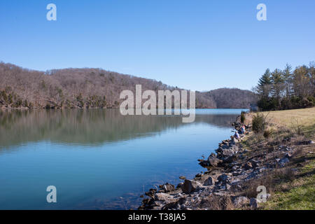 Das Melton Hill Damm wurde von TVA gebaut, um die Region zu Service. Es ist ein populärer Freizeit Website, aber es gibt die anhaltende Besorgnis über Verschmutzung. Stockfoto