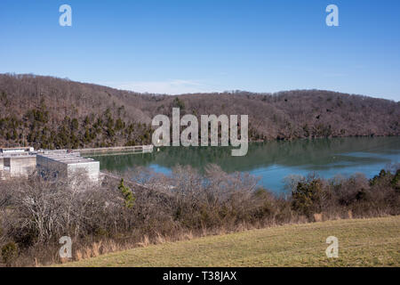 Das Melton Hill Damm wurde von TVA gebaut, um die Region zu Service. Es ist ein populärer Freizeit Website, aber es gibt die anhaltende Besorgnis über Verschmutzung. Stockfoto