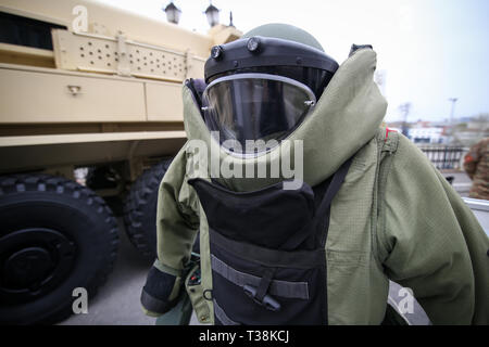 Details eines EOD (Explosive Ordnance Disposal) militärischen Schutz Kostüm Stockfoto