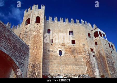 Blick auf Velez Blanco aus Castllo de los Fajardo, Spanien Stockfoto