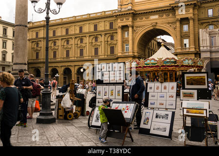 Piazza della Repubblica, einer der Hauptplätze von Florenz, Italien. Stockfoto