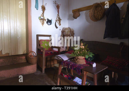 Festa dos MoÃ§os, oder Festa de São João £ £ o Evangelista (Hl. Johannes Evangelist), eine religiöse Feier mit Wurzeln in der heidnischen Wintersonnenwende feiern t Stockfoto