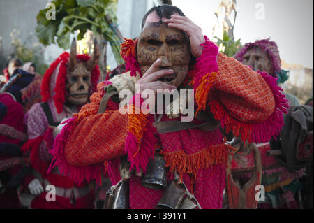 Festa dos Rapazes oder Festa de Santo Estevao (St. Stephan), ein religiöses Fest mit tiefen Wurzeln in heidnischen Winter-Sonnenwende-Feiern, die dauert Stockfoto