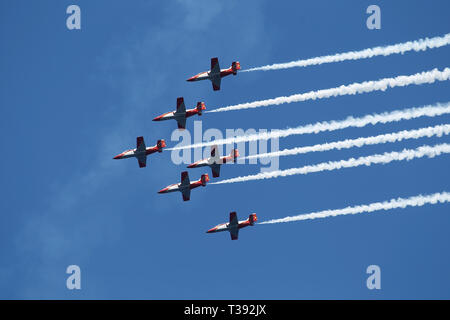 VIGO - SPANIEN. International Air Festival von Vigo. Eagle Patrouille der spanischen Luftwaffe am Juli 18,2010 in Vigo, Spanien Stockfoto