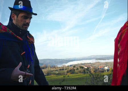 Festa dos Rapazes oder Festa de Santo Estevao (St. Stephan), ein religiöses Fest mit tiefen Wurzeln in heidnischen Winter-Sonnenwende-Feiern, die dauert Stockfoto