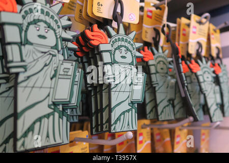 LEGO Spielzeug Plastikziegelsteine Display, LEGO Store, NYC Stockfoto