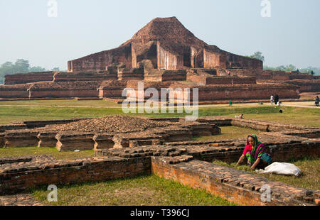 Somapura Mahavihara (paharpur Buddhistischen Bihar), UNESCO-Weltkulturerbe, Paharpur, naogaon Bezirk, Rajshahi Division, Bangladesch Stockfoto