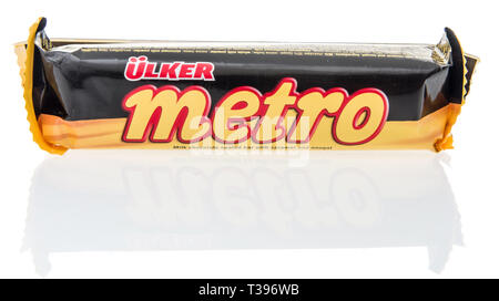 Winneconne, WI - 7. April 2019: ein Paket von ülker Metro Candy Bar auf einem isolierten Hintergrund Stockfoto