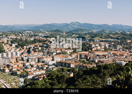 Die Aussicht von der Spitze des Monte Igueldo mit Blick auf der baskischen Stadt San Sebastian, Spanien Stockfoto